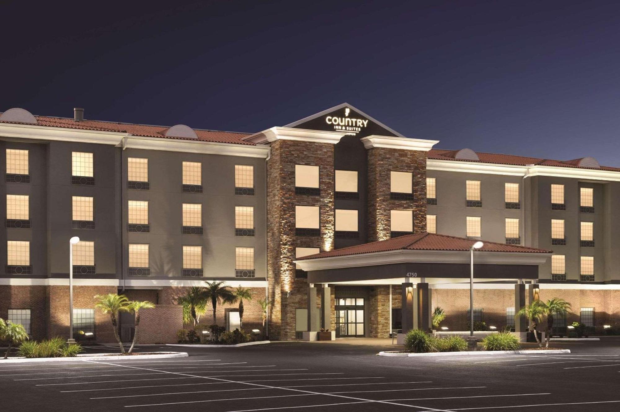 Country Inn & Suites By Radisson, Rj Stadium - Tampa Airport East Exterior foto